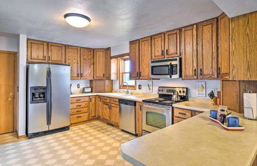 Stunning Wisconsin Retreat on Active Farm! - Foto 14