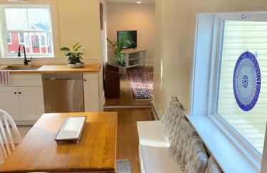 Duplex Farmhouse Rental Walk to Downtown - Foto 20