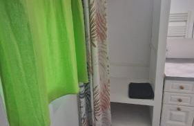 Studio Marmotte, quartier marais, terrasse en rez de jardin, matelas confort - Foto 5