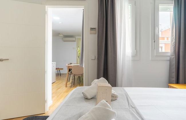 Limehome Madrid La Bolsa - Photo 3