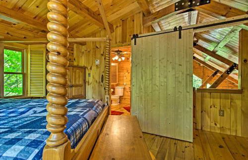 Fire Pit and Hot Tub Poconos Family Cabin! - Foto 14