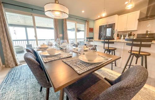 Lakefront 5 Bedroom Vacation Home - Sleeps 12! - Foto 3