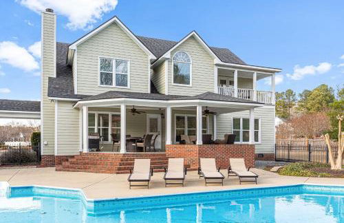 Amazing Home w/ Huge Pool, Game Tables, Movie room, and More! - Foto 1