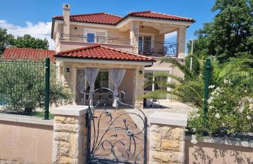 Villa Lukas&Ana s bazenom,dječjim igralištem - Photo 75