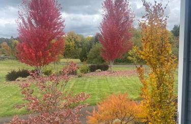 PNW Scenic Loft with Kitchenette - Foto 30