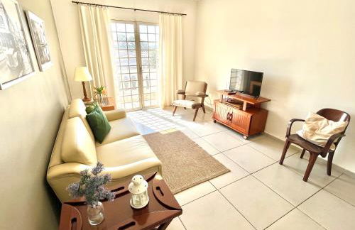 Apartamentos até 6 pessoas - 3 quartos com suíte e garagem, completo - Photo 25