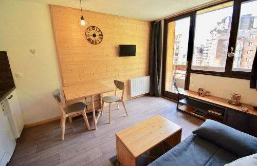 STUDIO CABINE COSY TRÈS CALME RÉSIDENCE ALPAGES 2 AU PIED DES PISTES - Photo 5