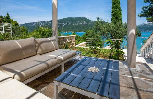 Stunning Home In Ston With Sauna - Photo 4