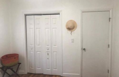 2 Bedroom Apartment Free Reserved Parking - Foto 33