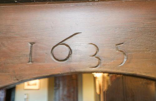 White Haywood Farmhouse - Photo 13