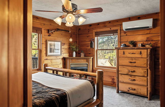 Deer Haven Cabin by Avantstay Waterfront Dock + Firepit - Foto 27