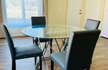 New Home Near Legoland and Disney Sleeps 12 - Foto 12