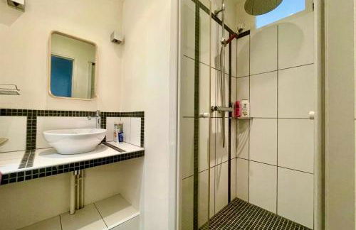 Le Papillon F3 moderne avec terrasse et parking - Foto 7