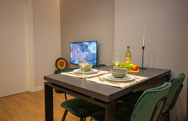 Central Chic Apartments - Photo 15