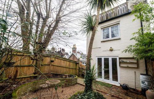 Charming Reigate Cottage Retreat - Foto 52