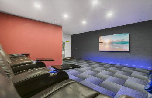 Dream Stay Orlando with a pool and home theater - Photo 14