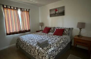 Modern 2 BR near shops, WD fast WiFI 2000mbps 10 min to beach Bliss 7 - Foto 16