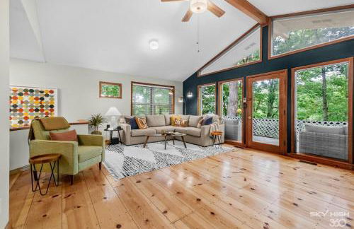 MCM Lakehouse - Direct Lake Access - Sleeps 8 - Foto 1