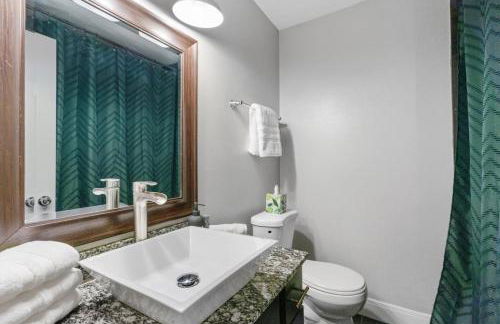 Mins 2 Dwntown - Private Retreat - King Bed - Foto 14