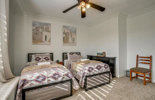 Mtn-View Patio Oasis! Luxe Family Home in Peoria - Foto 28