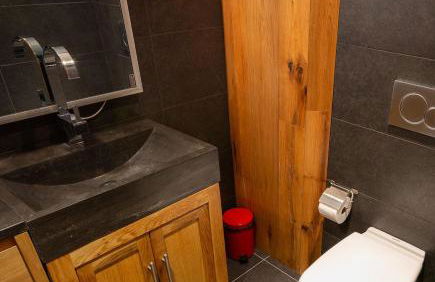 Les Ecureuils -Rénové 100m2 - 8per - Skis aux Pieds - Vue sur la Montagne - Foto 21