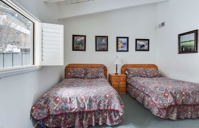 Waters Edge Vista HOA Pool & Pier Access - Foto 2