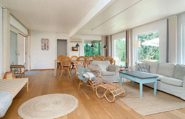 8 Person Holiday Home in Asnaes - Foto 9