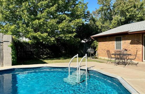 Speedway Game House: Cowboy Pool & Arcade Fun by Vacation Your Way - Foto 38