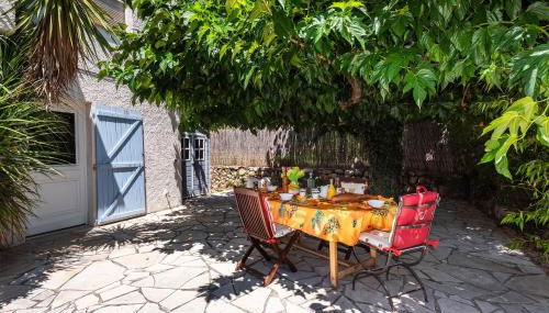 La Bouscarle - Jardin et Piscine Privée - Foto 2