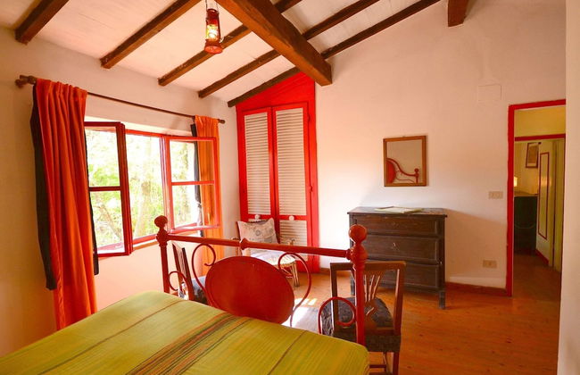 Spacious Home With Shared Pool - Photo 31