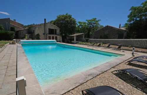 typical mas provençal with swimming pool in a small hamlet near mouriès in the alpilles in provence- 8 persons - Foto 7