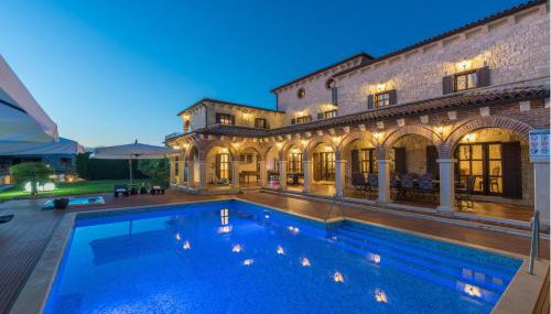 Villa Carolus-Luxurious Istrian Villa - Foto 4, sunbed