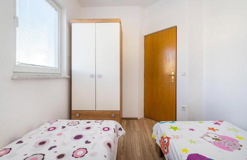 2 Bedroom Nice Apartment In Rtina - Photo 21