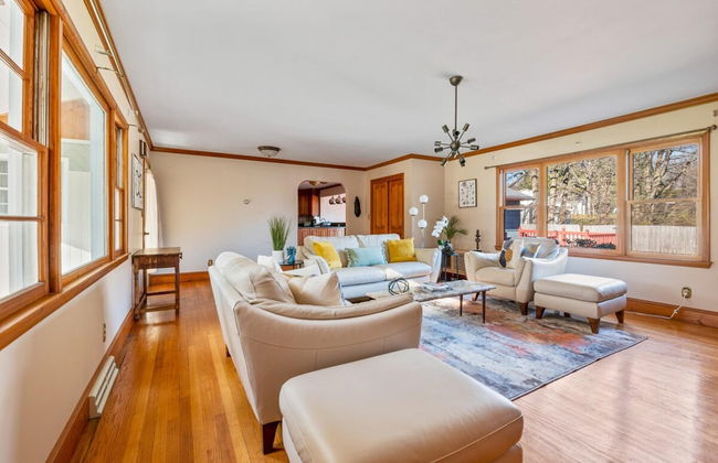 HV Spacious Retreat w Pool No Cleaning Fee - Foto 30