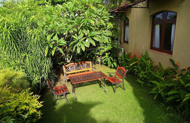 The Acacia Villa - Candy Floss - Photo 16