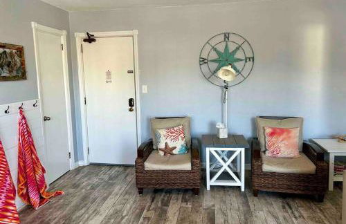 Gorgeous Beach view balcony with heated pool - Foto 6