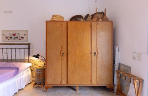 Iliopetra Studio - Photo 21