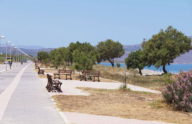 Beach Sand Villas - Beachfront Rooftop Pool - Photo 26