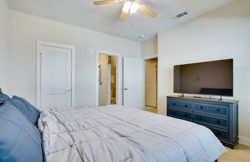 Pool Access, 1 Mi to Shops and Eats Crowley Rental - Foto 15