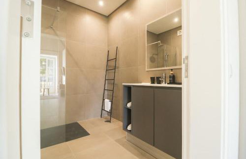 Faro - Modern Design Apartment in Walled Old Town - Foto 12