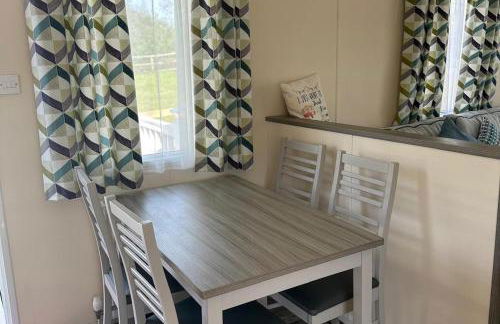 Caravan in Holcot - Sleeps 6 - Pet Friendly - Foto 36
