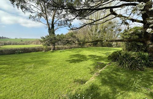 Middlelands - A stunning country house with beautiful gardens in rural Pembrokeshire yet close to coast - Foto 32