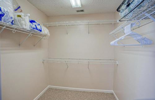 Three Bedrooms - Golf Cart and Amenity Cards Available - Foto 28