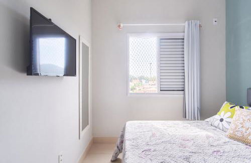 Dois Quartos, Sacada com Churrasqueira, a 400 MTS do Projeto Tamar e 800 MTS do Aquário - Foto 29