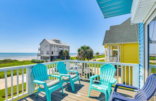 Walk to Beach Home with 2 Decks in Galveston! - Foto 6
