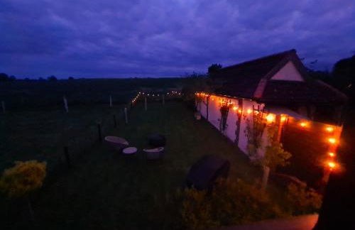 The Cartshed, Coltishall, Norfolk - Photo 33