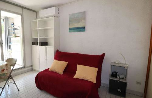 Studio Cabine avec terrasse ensoleillée, piscines, parking privé, à 500m de la plage - FR-1-307-133 - Foto 2