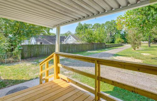 Crosby Huffman Hideaway Serene Escape with Yard - Foto 21