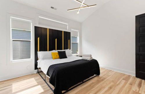 Luxurious 4bd home sleeps 12 minutes to downtown with parking - Foto 48