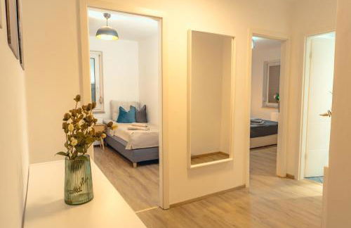 LGH2-4 Schlafzimmer, voll ausgestattet, WLAN, Balkon, self-check-in - Photo 9